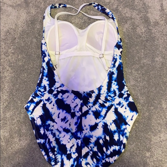 Swimsuit - Picture 2 of 2